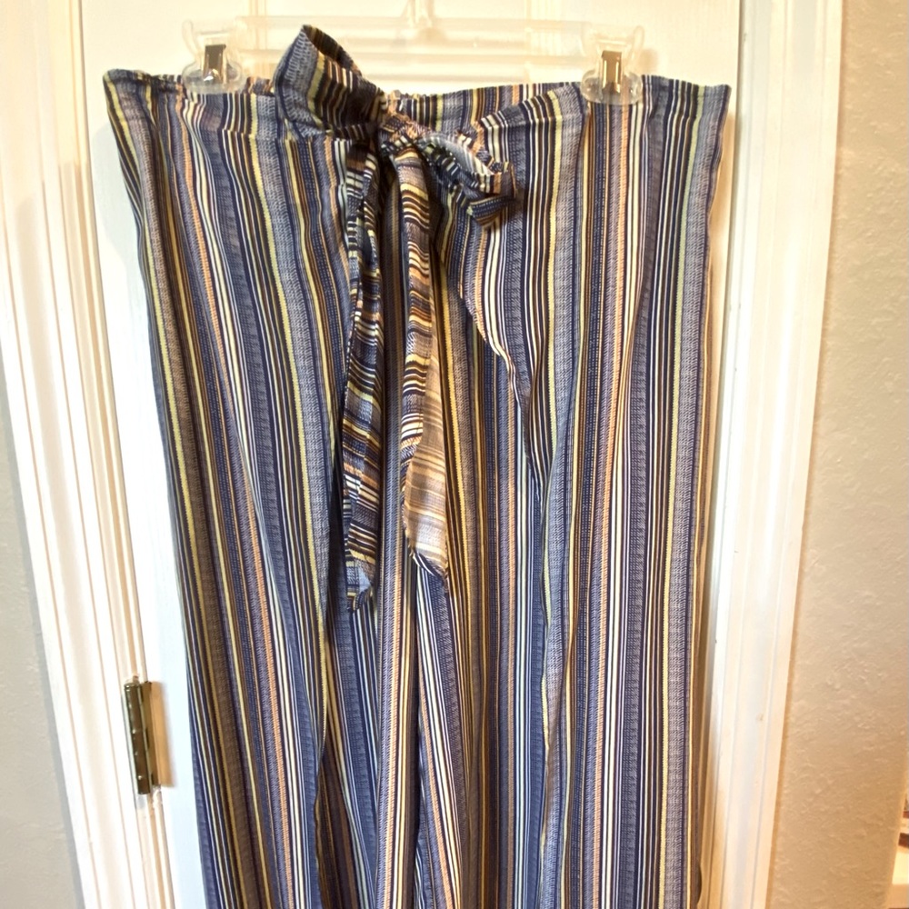 Above ankle spring pants